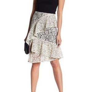 NWT Nanette Lepore cream lace pencil skirt sz 4